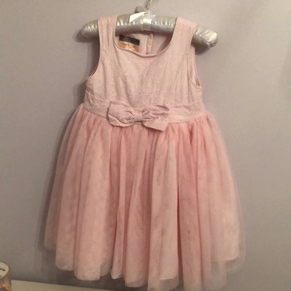 Pink dress with full tule skirt, size 4 - Picture 4 of 4